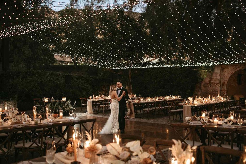 Gedung-Pernikahan-Termewah-di-Indonesia