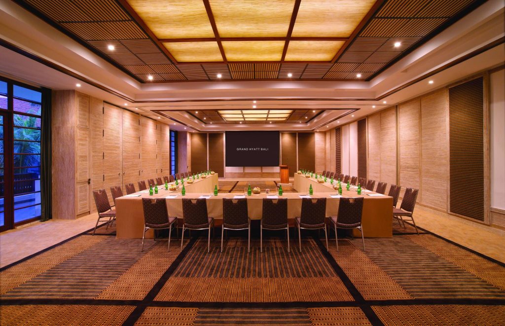 Sewa-meeting-room-Bali-indoor-modern