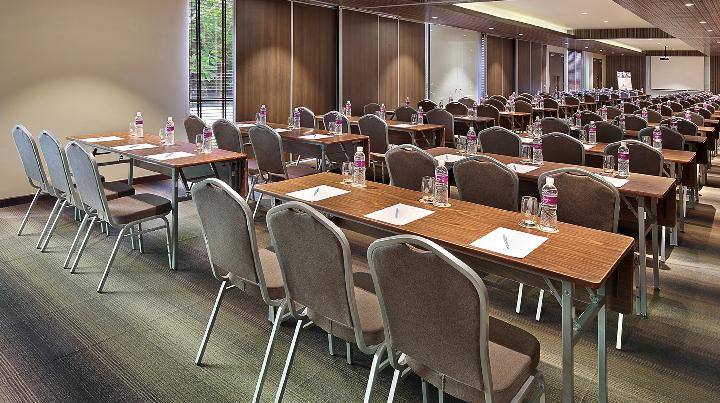 sewa-ruang-meeting-harian-legian