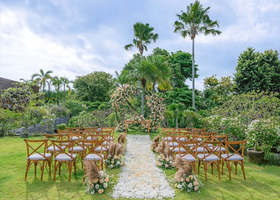 Wedding-venue-di-Bali-garden-wedding
