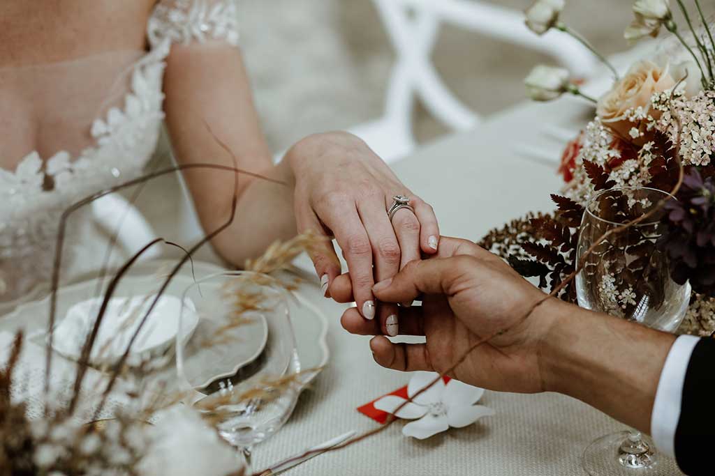 Konsep-intimate-wedding