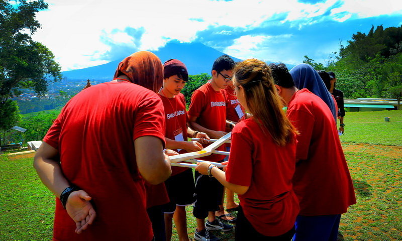 Definisi-EO-outing-kantor